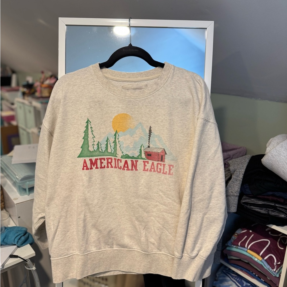 American Eagle Cream Sweatshirt
